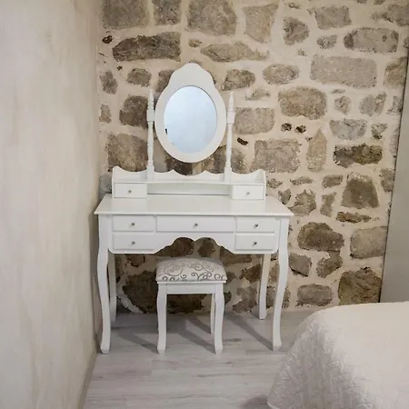 Arheo Ντουμπρόβνικ